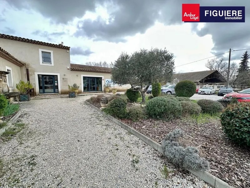 835 Avenue Du Club Hippique, Aix-en-Provence à louer Photo de l’immeuble– Image 1 sur 13