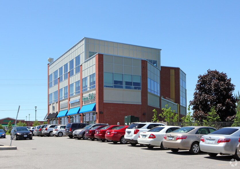 11685 Yonge St, Richmond Hill, ON à vendre - Photo de l’immeuble – Image 3 sur 47