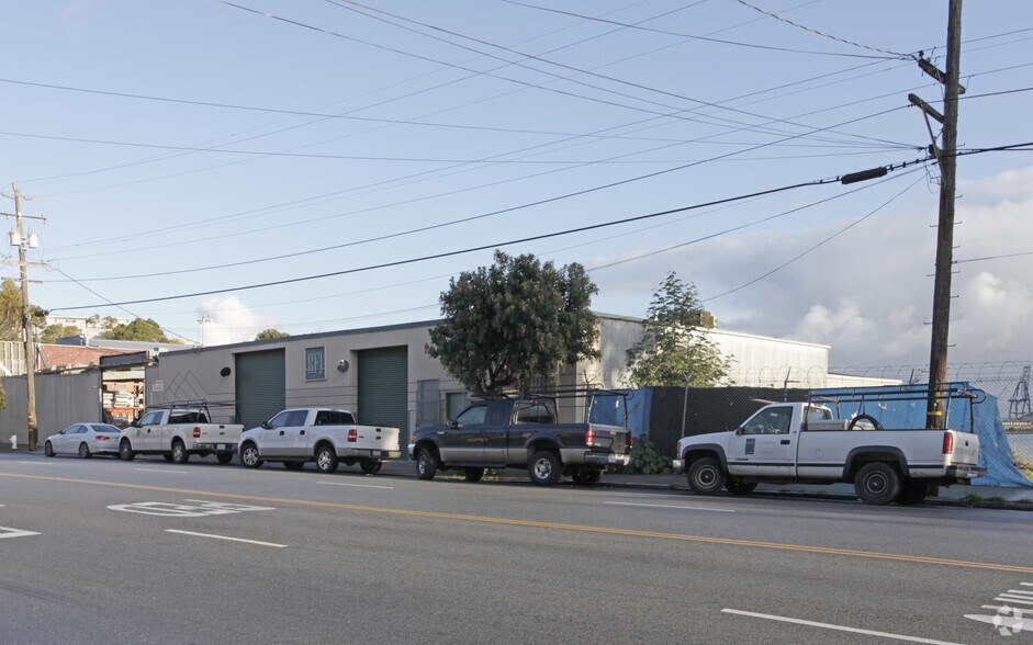 930 Innes Ave, San Francisco, CA à louer - Photo de l’immeuble – Image 3 sur 8