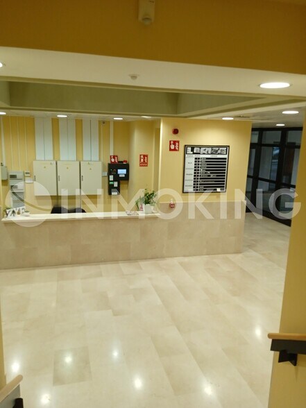 Bureau dans Alcalá de Henares, Madrid à louer - Photo intérieure – Image 3 sur 5