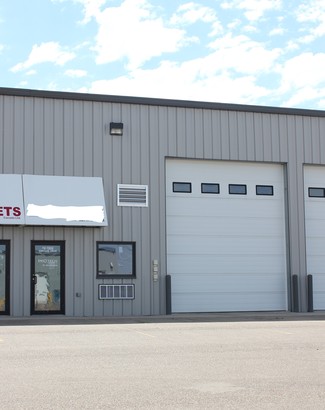 Plus de détails pour 1302 Dirkson Dr NE, Redcliff, AB - Industriel/Logistique à vendre