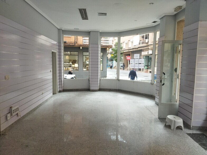 Local commercial dans Cáceres, Cáceres à louer - Photo principale – Image 1 sur 8