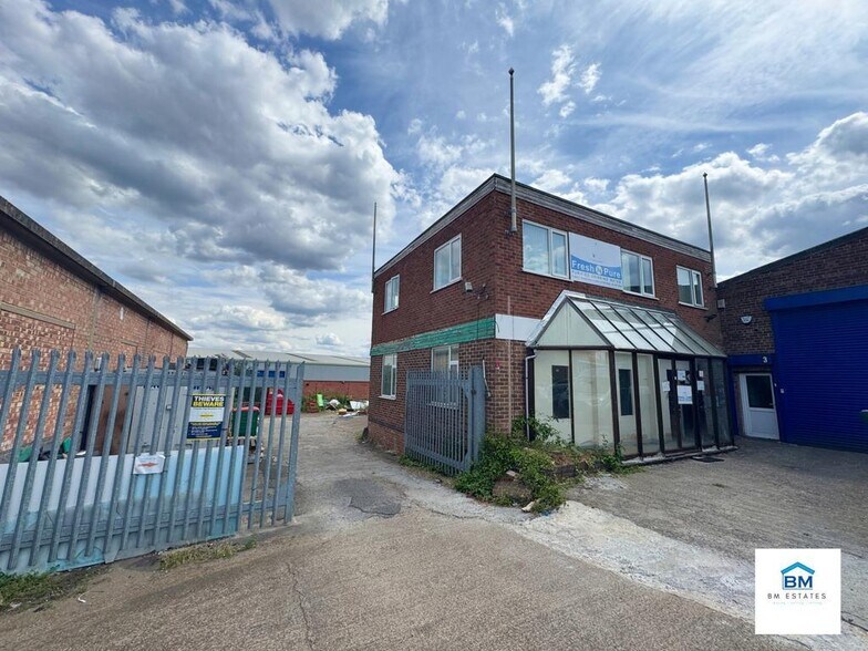 1-3 Stadium Pl, Leicester à louer - Photo de l’immeuble – Image 1 sur 5