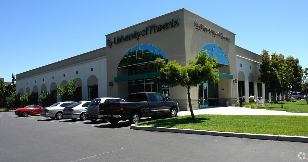 40440-40480 Encyclopedia Cir, Fremont, CA à louer - Photo de l’immeuble – Image 1 sur 8