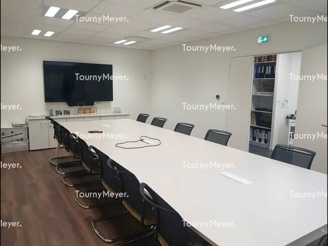 Plus de détails pour Bureau à louer