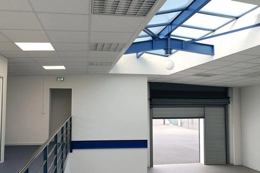 Industriel/Logistique dans Saint-Fons à louer - Photo intérieure – Image 3 sur 6