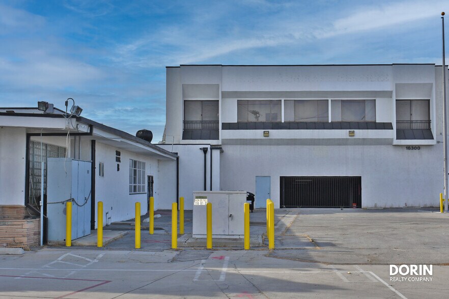 16214-16300 Lindbergh Street, Van Nuys, CA à vendre - Photo de l’immeuble – Image 2 sur 18