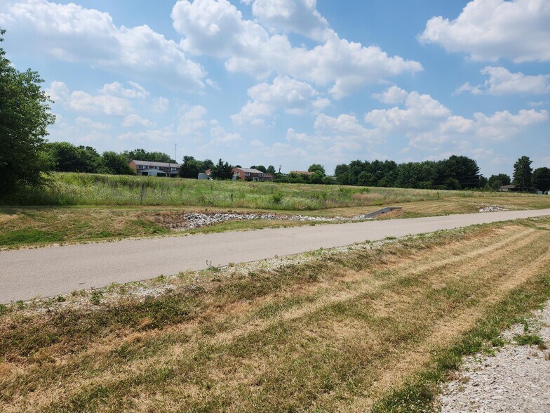 500 Block 4th st, Seymour, IN à vendre - Photo de l’immeuble – Image 3 sur 4