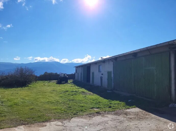 Industriel/Logistique dans Navalmoral, Ávila à vendre - Photo principale – Image 1 sur 1