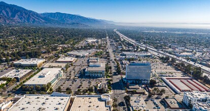 3475 E Foothill Blvd, Pasadena, CA - VUE AÉRIENNE  vue de carte