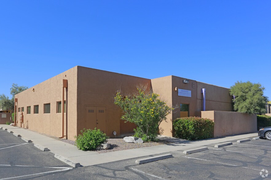 2102 N Country Club Rd, Tucson, AZ à vendre - Photo principale – Image 3 sur 9