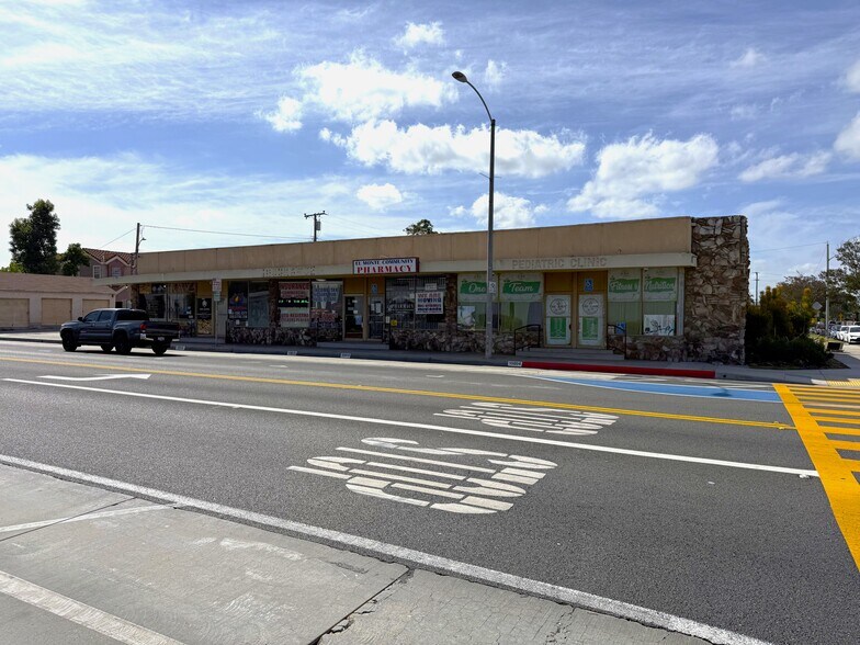 10802-10814 Ramona Blvd, El Monte, CA à louer - Photo principale – Image 1 sur 1