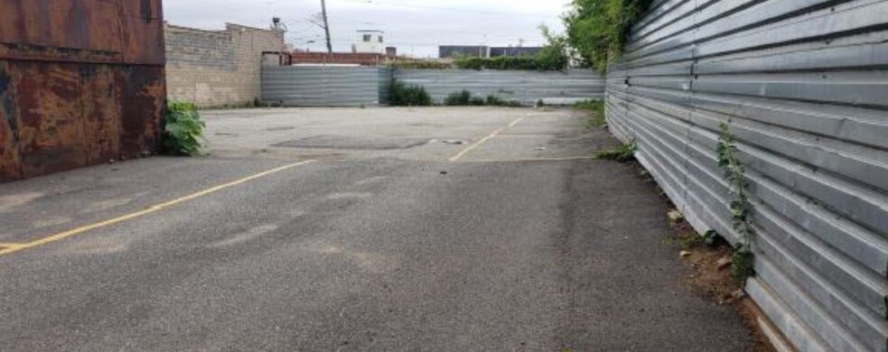 805 E 92nd St, Brooklyn, NY à louer - Photo de l’immeuble – Image 1 sur 2