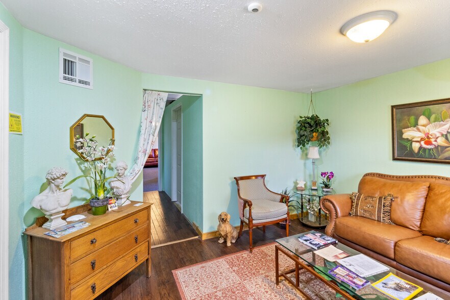 632 1st St S, Winter Haven, FL à vendre - Hall d’entrée – Image 3 sur 37
