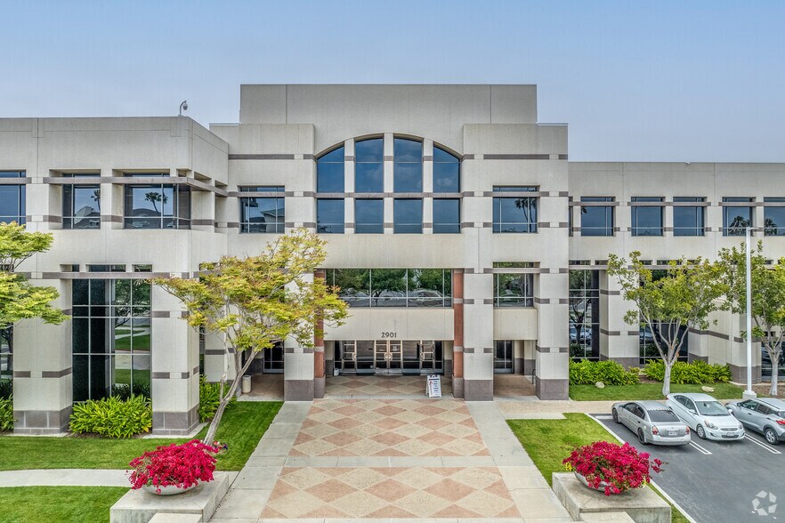 2901 N Ventura Rd, Oxnard, CA à louer - Photo de l’immeuble – Image 2 sur 7