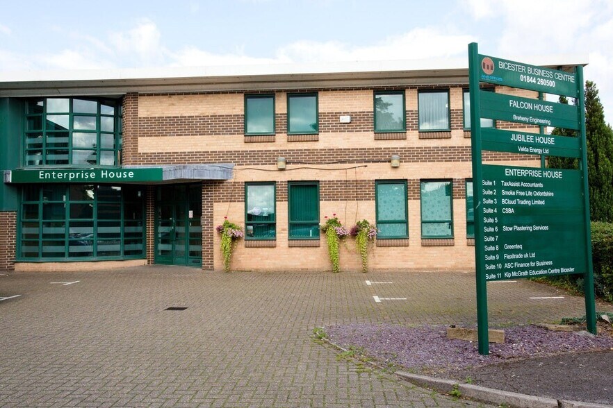 Telford Rd, Bicester à louer - Photo de l’immeuble – Image 2 sur 44