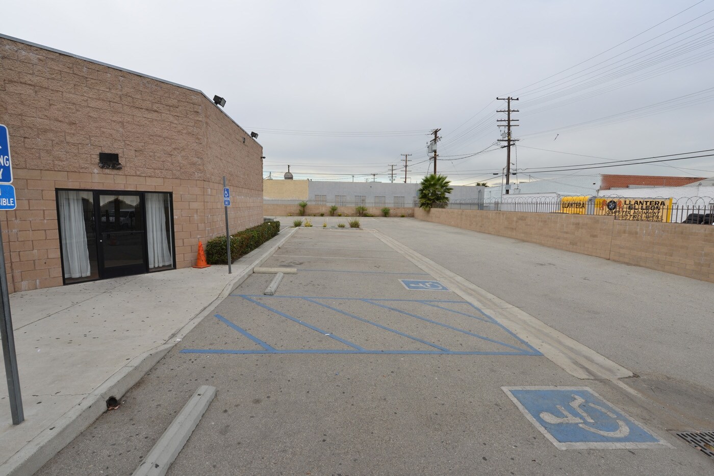2549 E 57th St, Huntington Park, CA à vendre Photo principale– Image 1 sur 6