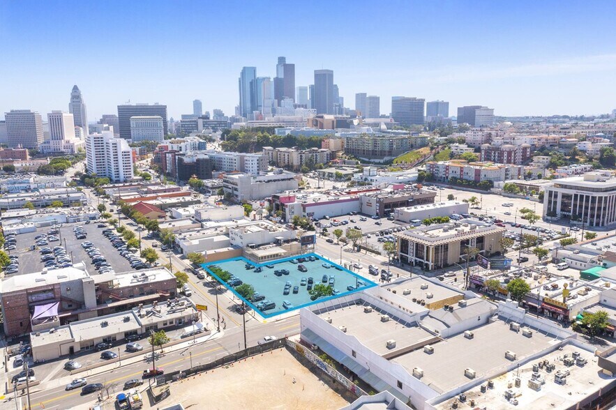 774 N Broadway, Los Angeles, CA à vendre - Photo de l’immeuble – Image 2 sur 7