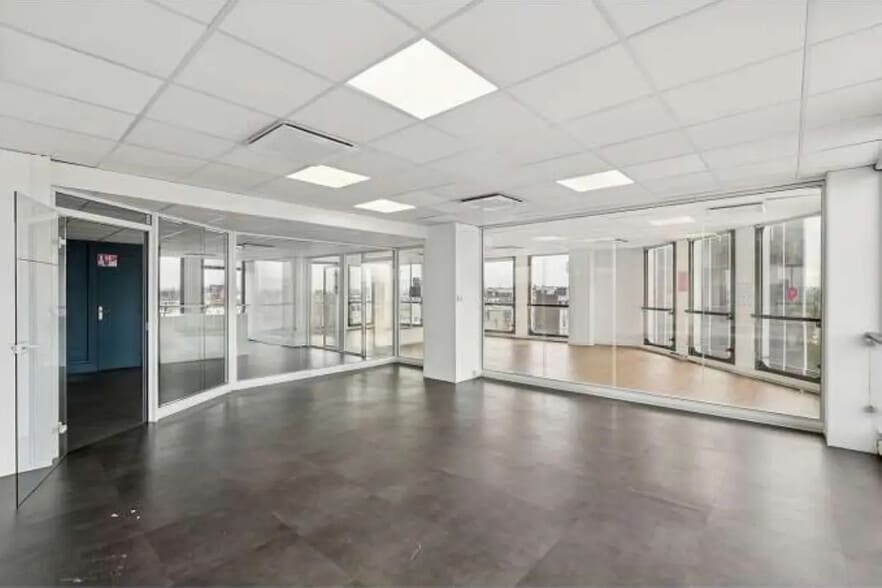 182 Avenue Charles De Gaulle, Neuilly-sur-Seine à louer - Photo intérieure – Image 2 sur 3