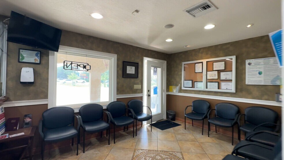 10508 Gibsonton Dr, Riverview, FL à vendre - Vidéo sur l’annonce professionnelle – Image 2 sur 28