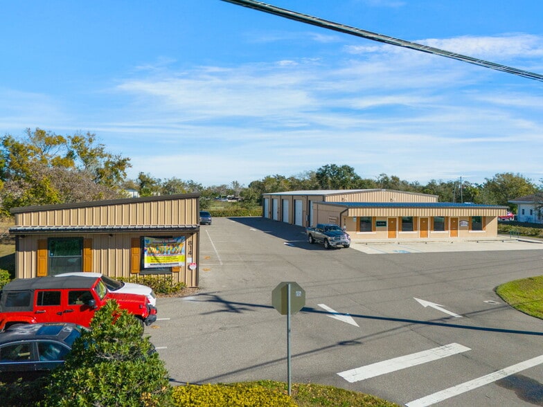 810 49th St E, Palmetto, FL à louer - Photo principale – Image 1 sur 6