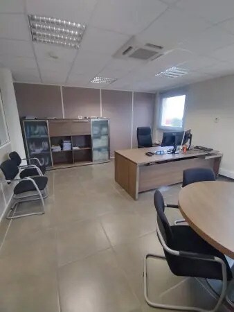 Bureau dans Perpignan à louer - Photo de l’immeuble – Image 3 sur 4