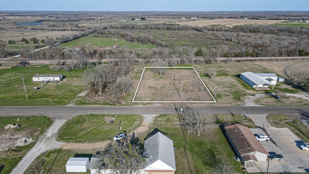 23324 FM 39, Iola, TX à vendre - Photo de l’immeuble – Image 3 sur 6