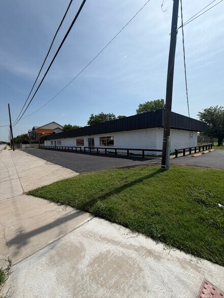 1010 N Tennessee St, McKinney, TX à vendre - Photo de l’immeuble – Image 2 sur 17