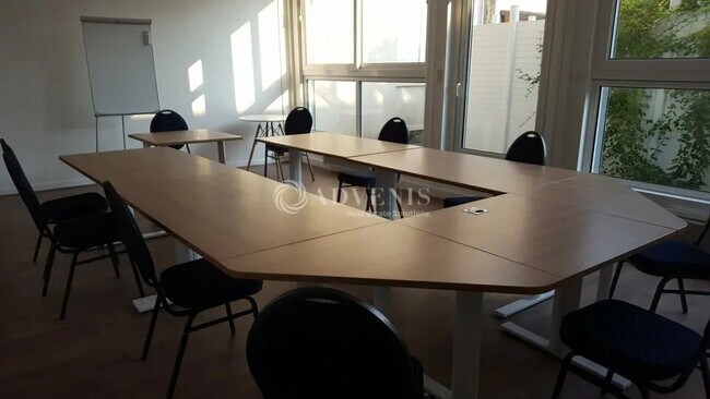 Plus de détails pour Bureau à vendre