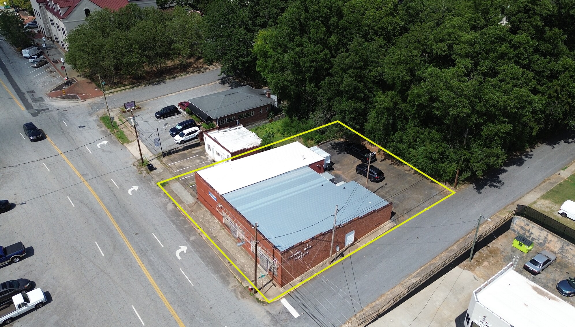 711 S Main St, Anderson, SC à vendre Photo de l’immeuble– Image 1 sur 3