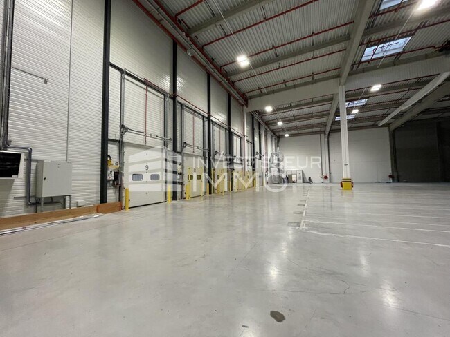Plus de détails pour Industriel/Logistique à louer