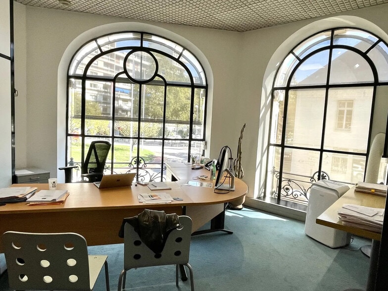 168 Avenue Maréchal Leclerc, Chambéry à vendre - Photo de l’immeuble – Image 2 sur 9