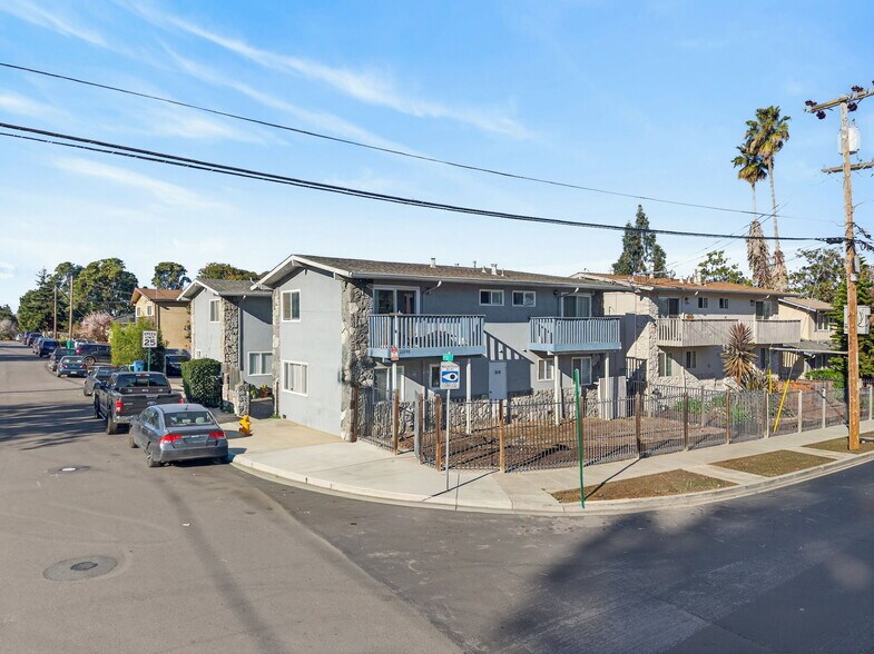 22798 Vermont St, Hayward, CA à vendre - Photo de l’immeuble – Image 2 sur 25