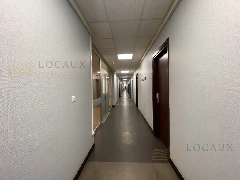 18 Place De France, Sarcelles à vendre - Photo de l’immeuble – Image 1 sur 5