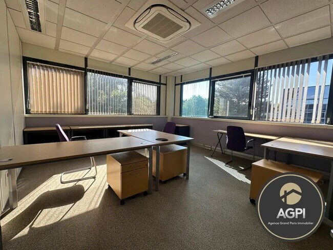 Plus de détails pour Bureau à vendre