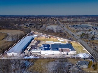 Plus de détails pour 415 N Lafayette St, South Lyon, MI - Industriel/Logistique à vendre