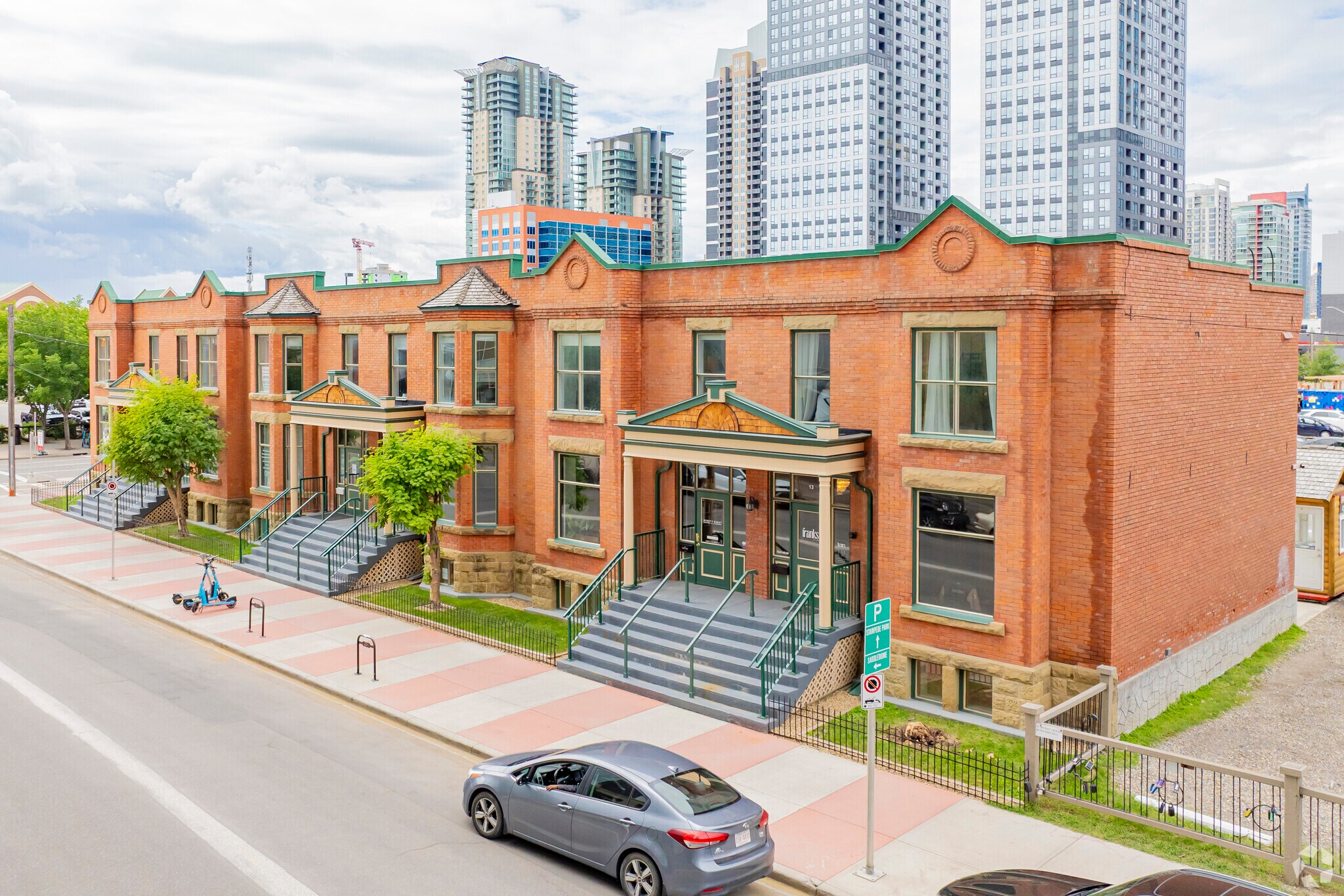 1111 3rd St SE, Calgary, AB à louer Photo principale– Image 1 sur 9