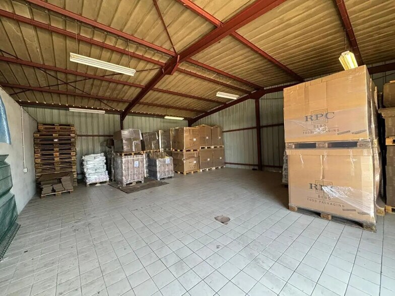 Industriel/Logistique dans Fontenilles à vendre - Photo de l’immeuble – Image 3 sur 10