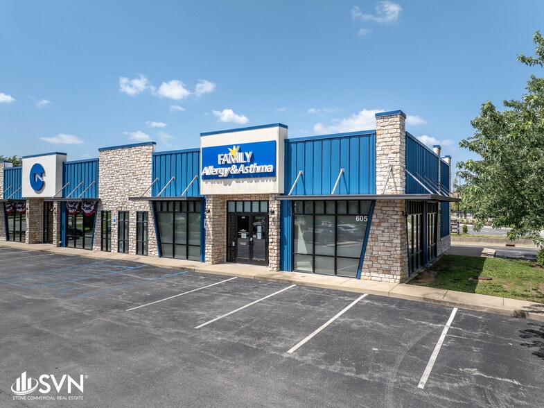 605 Keene Centre Dr, Nicholasville, KY à louer - Photo principale – Image 1 sur 7