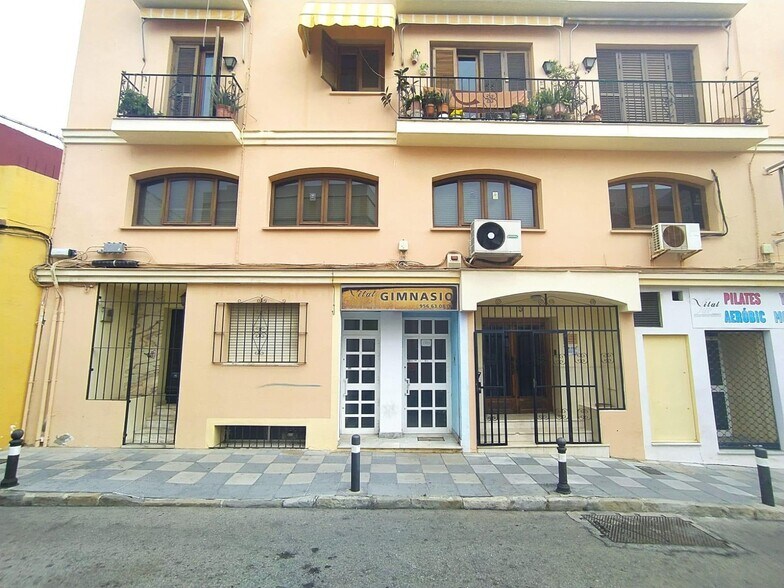 Local commercial dans Algeciras, Cádiz à vendre - Photo de l’immeuble – Image 2 sur 11