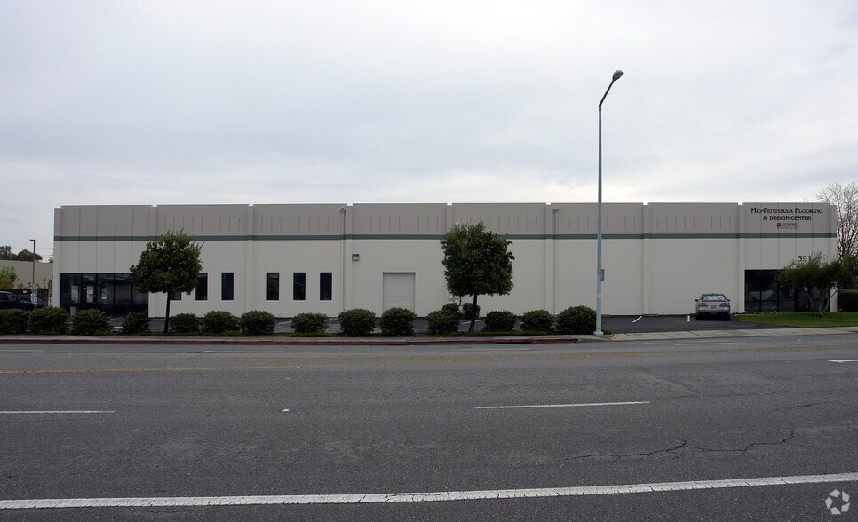 391 Foster City Blvd, Foster City, CA à louer - Photo de l’immeuble – Image 3 sur 13