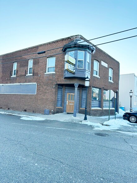 4 Davis St, Hamlet, IN à vendre - Photo principale – Image 1 sur 17