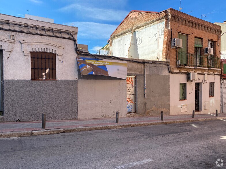 Terrain dans Madrid, Madrid à vendre - Photo de l’immeuble – Image 2 sur 2