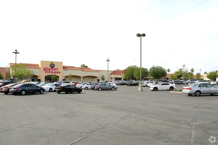 22950 Towngate Blvd, Moreno Valley, CA à louer - Photo de l’immeuble – Image 1 sur 2