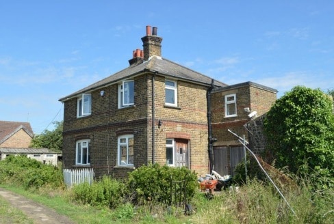 Park Farm Rd, Upminster à vendre - Photo de l’immeuble – Image 2 sur 5