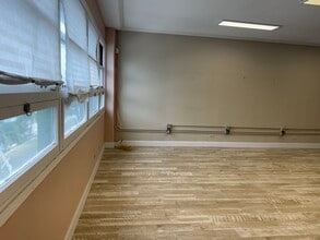 307 Lewers St, Honolulu, HI à louer Photo intérieure– Image 2 sur 12