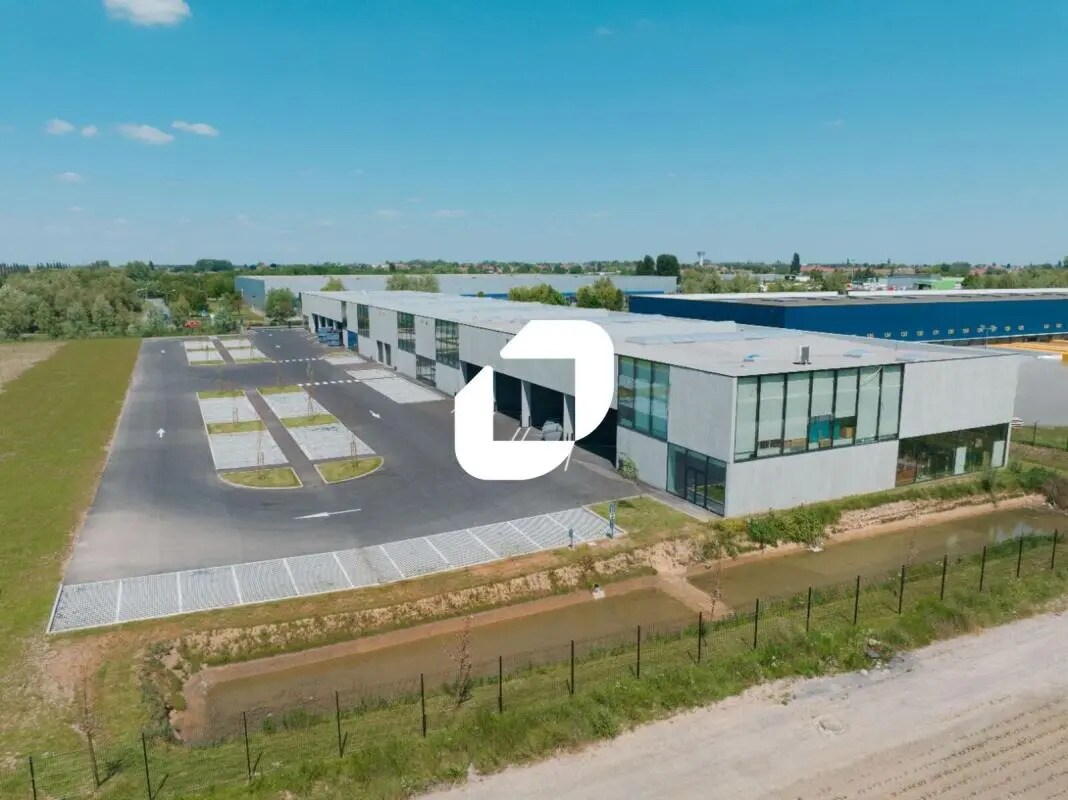 Local d’activités dans Carvin à louer Photo de l’immeuble– Image 1 sur 6