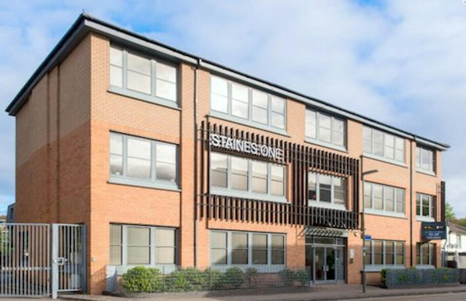 1 Station Appr, Staines à louer - Photo de l’immeuble – Image 2 sur 3