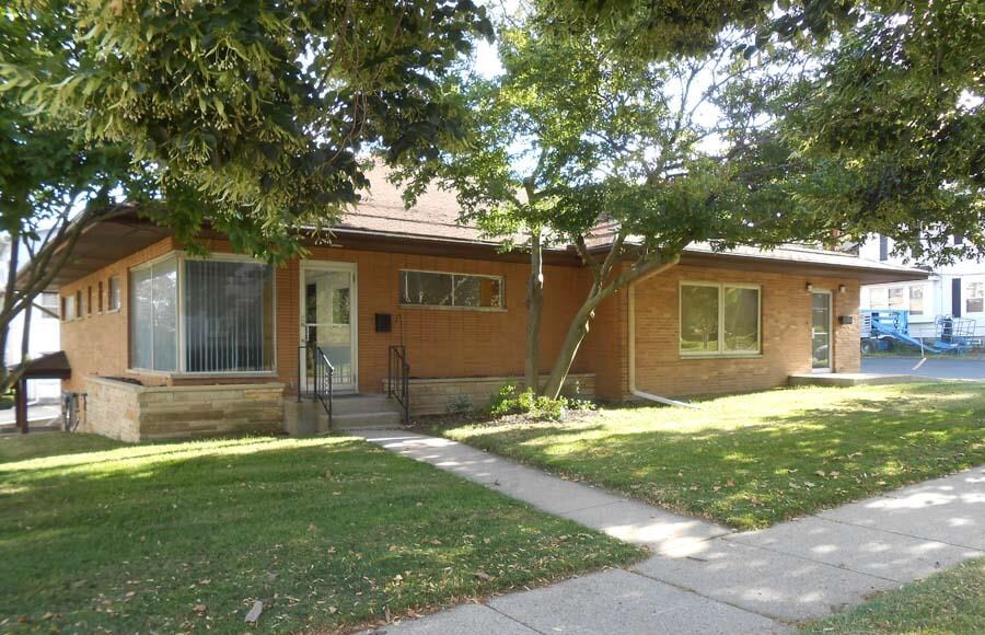 401-407 W Ionia St, Lansing, MI à louer - Photo de l’immeuble – Image 2 sur 7