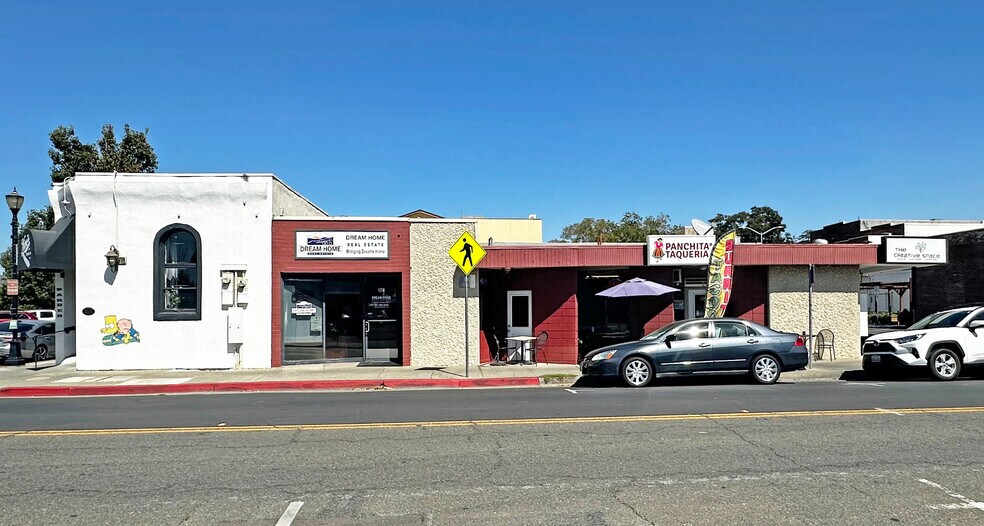 160 W A St, Dixon, CA à vendre - Photo de l’immeuble – Image 2 sur 5
